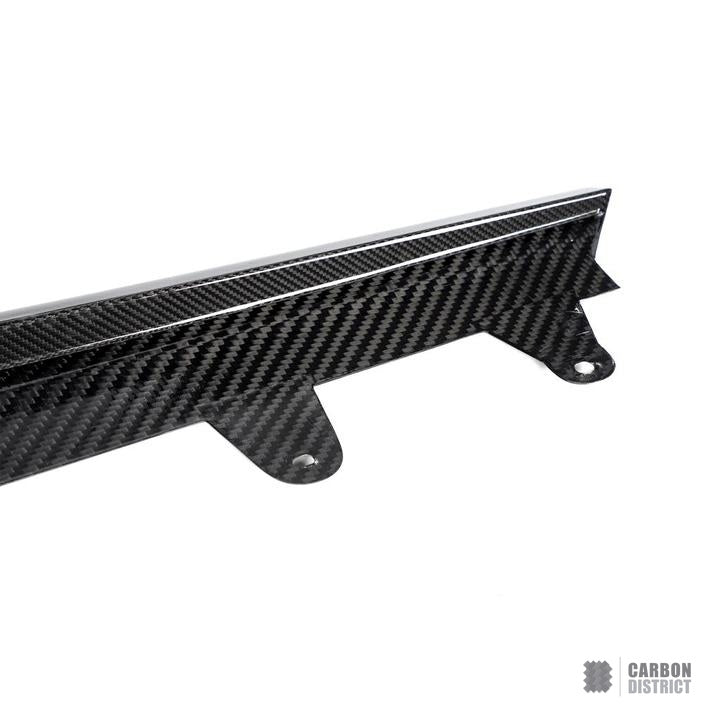 BMW X5M (F95) dry carbon fibre side skirts — UV-stable gloss finish