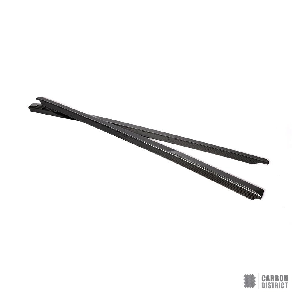 Audi R8 (4S) carbon fibre side skirts — 3K twill gloss finish
