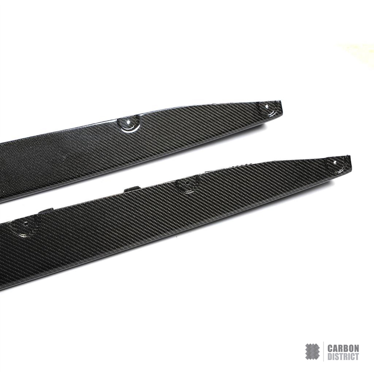 BMW M4 (G82/G83) carbon fibre side skirts (V1) — UV-stable gloss finish