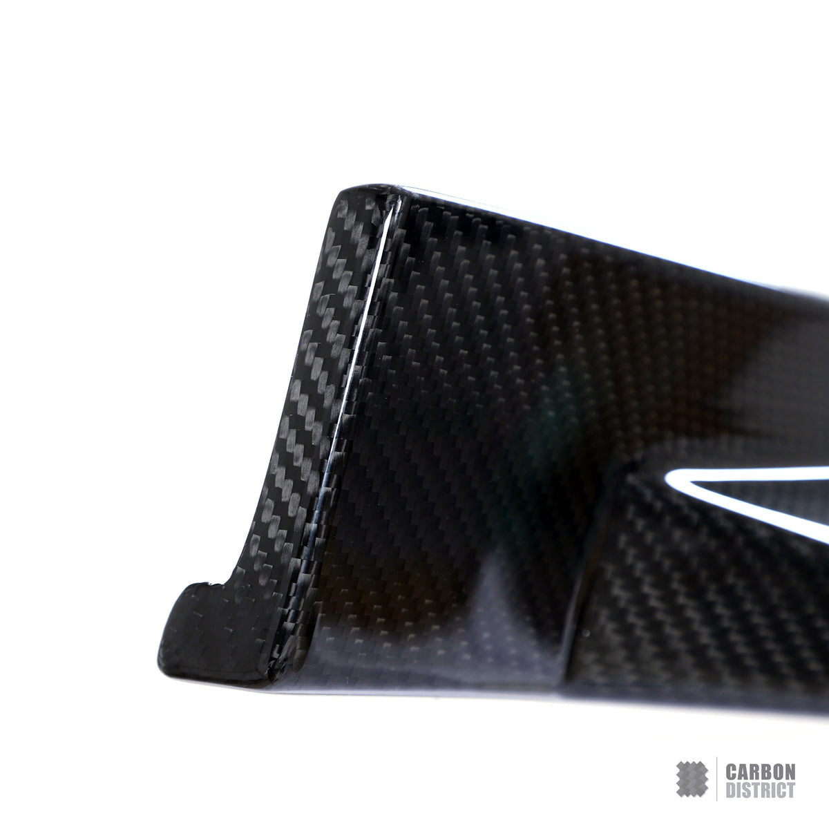 BMW M4 (G82/G83) dry carbon fibre side skirts — fits 2021+
