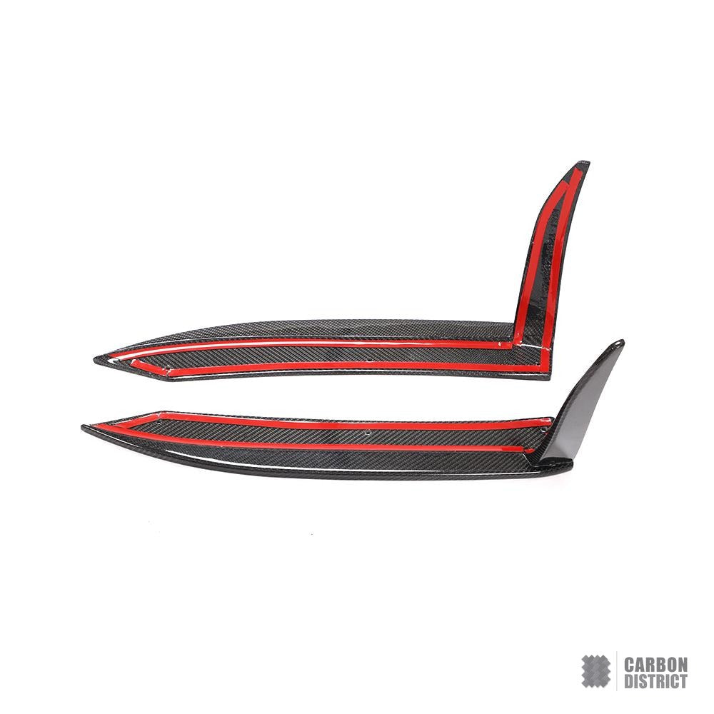 Porsche 911 (991.2) carbon fibre rear bumper corners