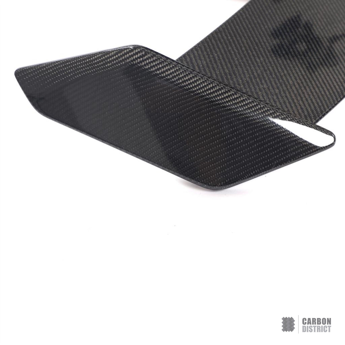 BMW M3/M4 (G80/G82) carbon fibre wing — UV-stable gloss finish
