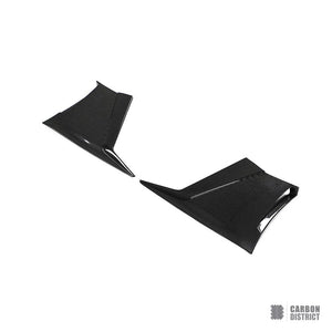 Toyota GR86 (ZN8) carbon fibre side skirts — UV-stable gloss finish detail
