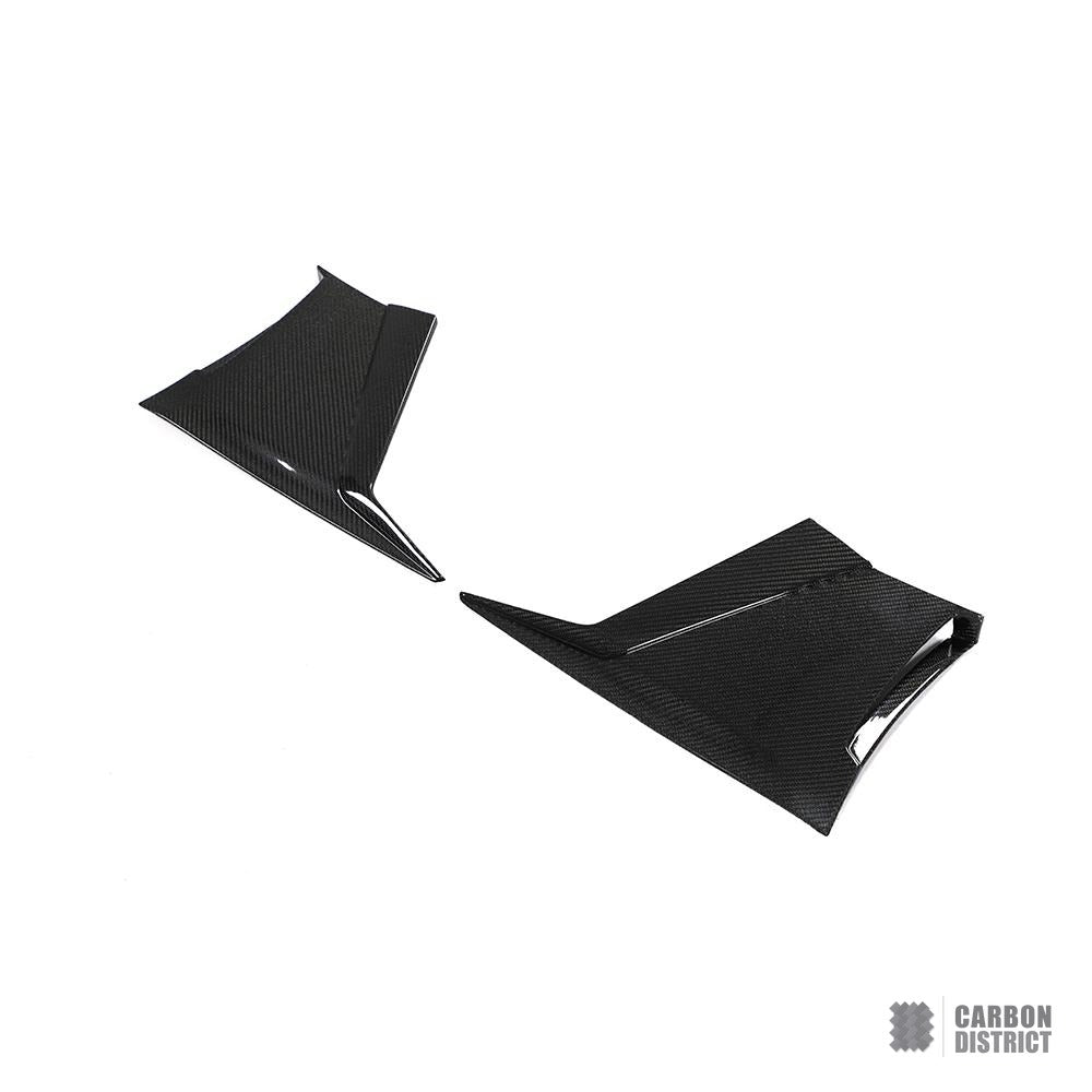 Toyota GR86 (ZN8) carbon fibre side skirts — UV-stable gloss finish detail