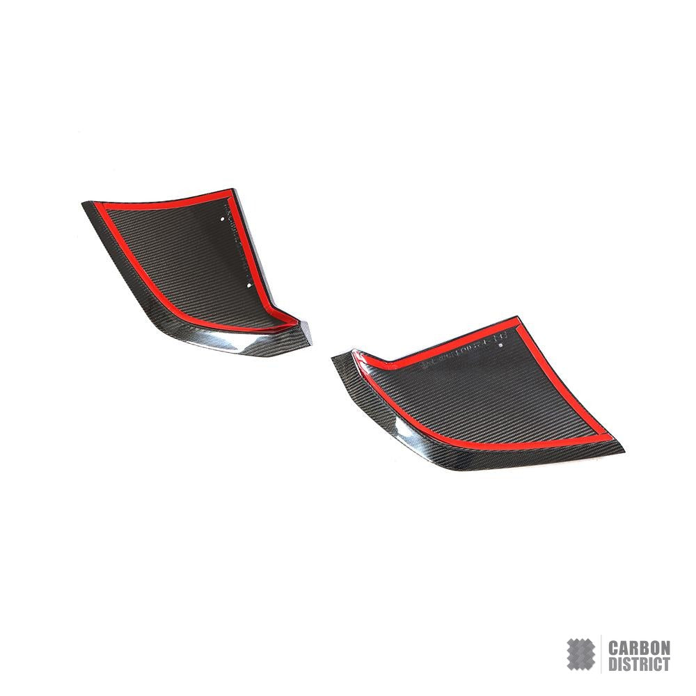 Audi R8 (4S) carbon fibre rear bumper corners — 3K twill gloss finish