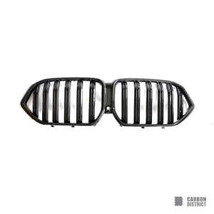 BMW X6M (F96) carbon fibre front grille — UV-stable gloss finish detail