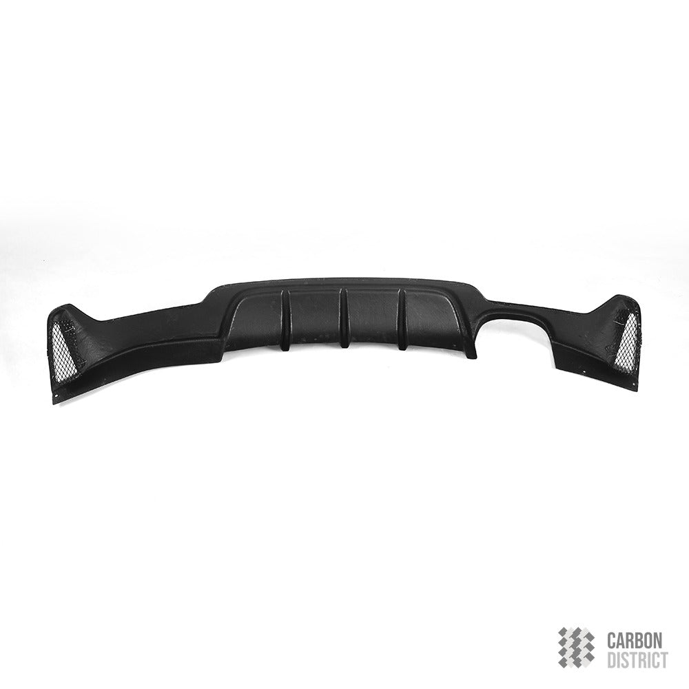 BMW 4 Series (F32/F33/F36) carbon fibre rear diffuser (M sport Lip) — UV-stable gloss finish detail