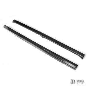 VW Golf (MK7/MK7.5) carbon fibre side skirts — UV-stable gloss finish detail