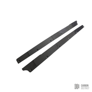 Tesla Model 3 carbon fibre side skirts — UV-stable gloss finish detail