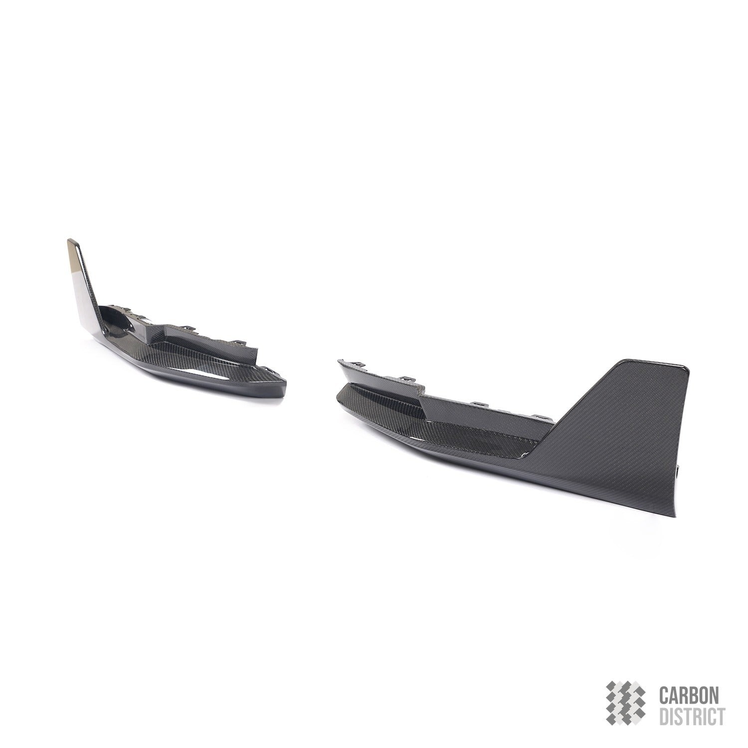 BMW M4 (G82/G83) dry carbon fibre rear bumper cupwing winglets — UV-stable gloss finish detail