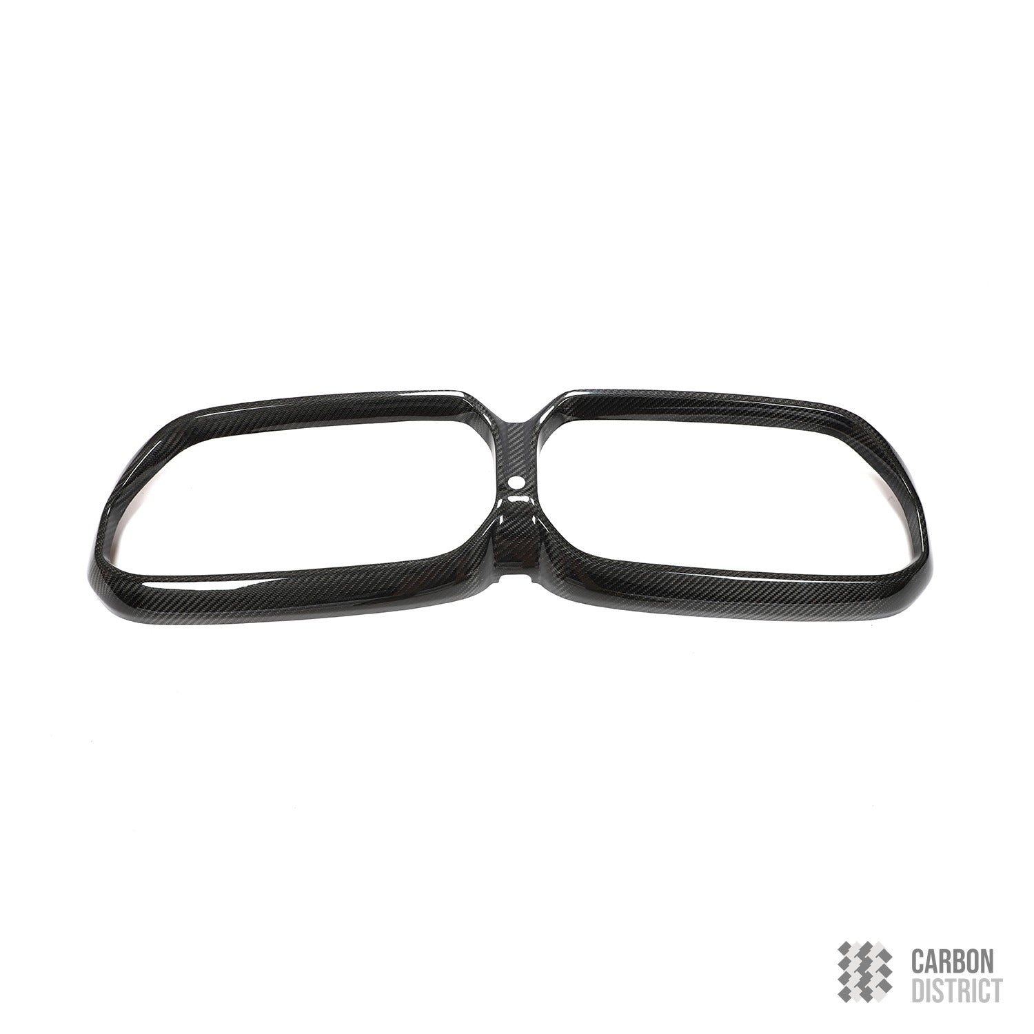 BMW M5 (F90 Facelift) dry carbon fibre kidney grille — UV-stable gloss finish detail