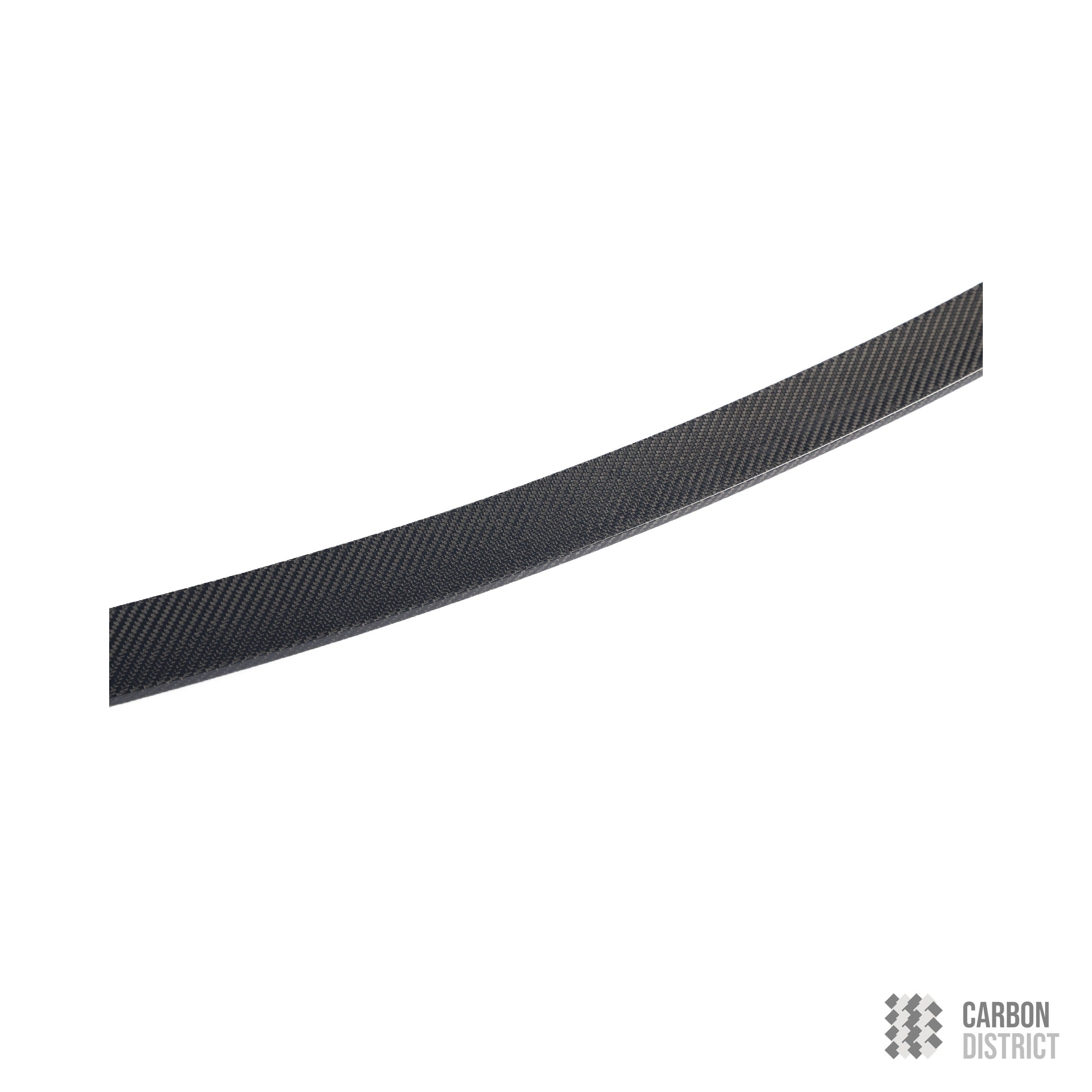 BMW X7 (G07) carbon fibre spoiler (Middle) — UV-stable gloss finish detail