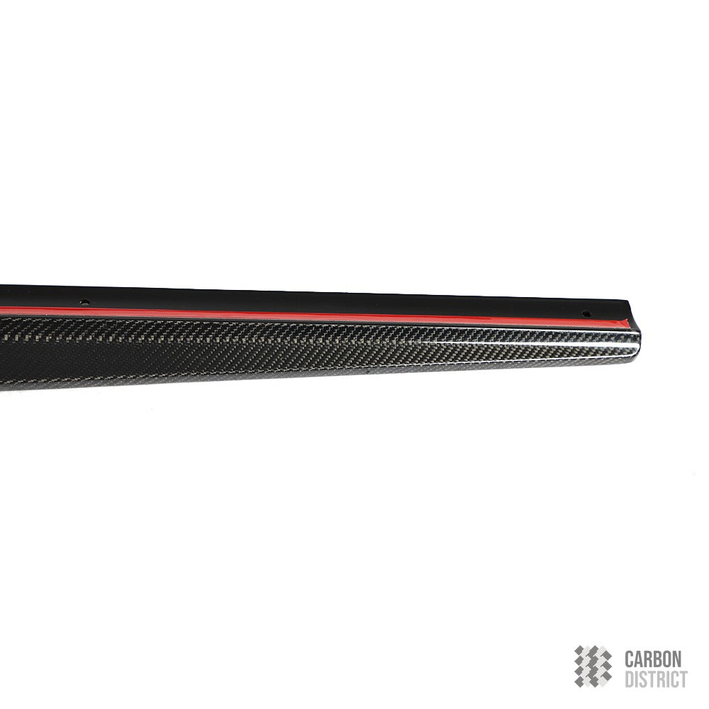 BMW 3 Series (G20) carbon fibre side skirts — UV-stable gloss finish detail