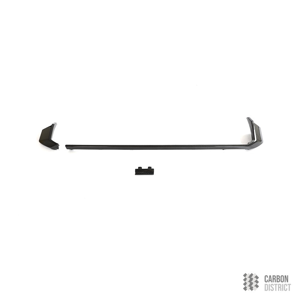 BMW M3/M4 (G80/G82/G83) Prepreg carbon fibre rear diffuser trims — fits 2021+