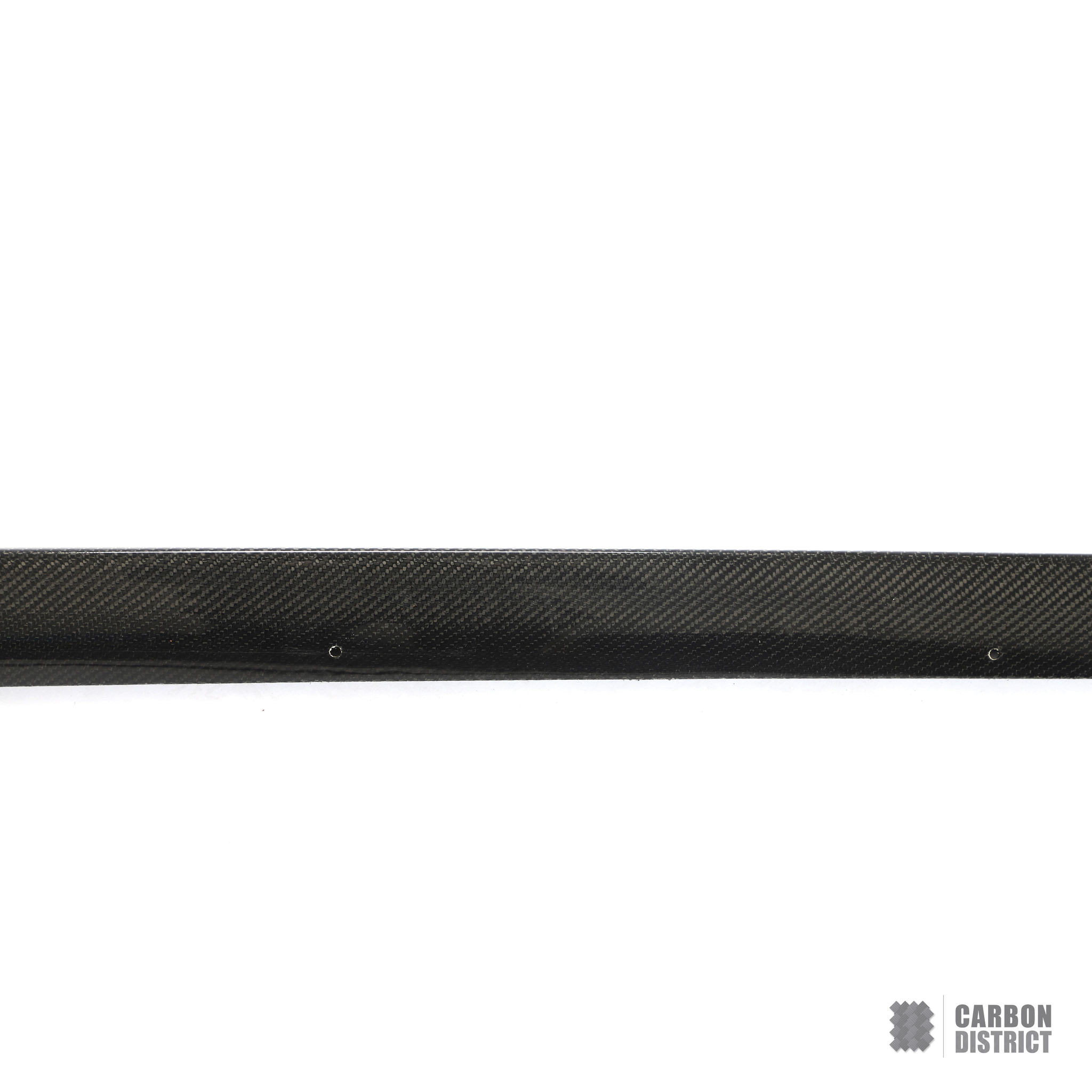 BMW i4 (G26) carbon fibre side skirts — UV-stable gloss finish detail