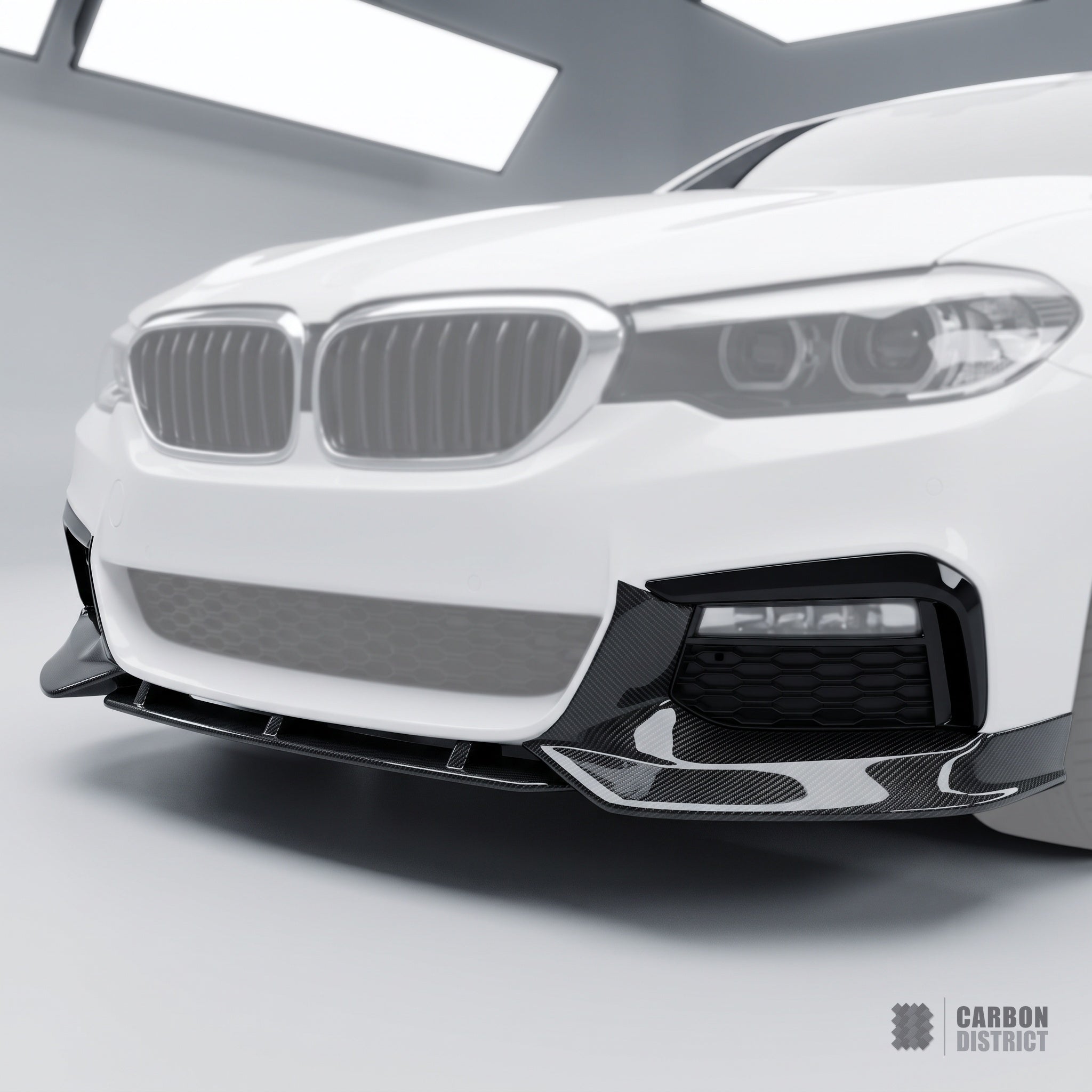 BMW 5 Series (G30) carbon fibre front lip — UV-stable gloss finish detail