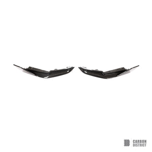 BMW M3 (G80) dry carbon fibre rear bumper aprons (P Style) — UV-stable gloss finish detail