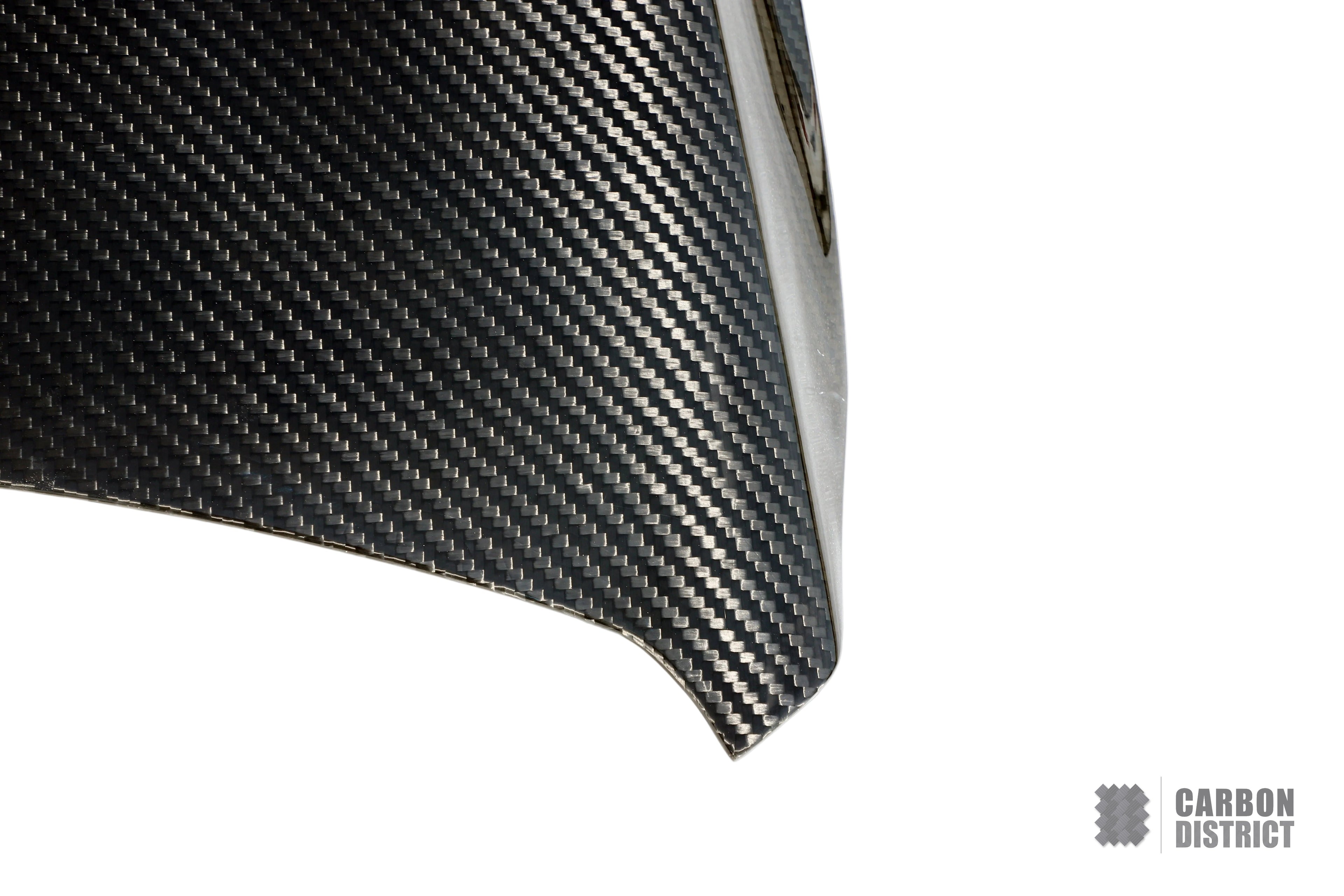 BMW M3/M4 (F8x) dry carbon fibre bonnet — dry carbon weave