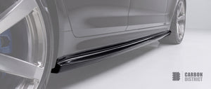BMW M5 (F90) carbon fibre side skirts — UV-stable gloss finish detail