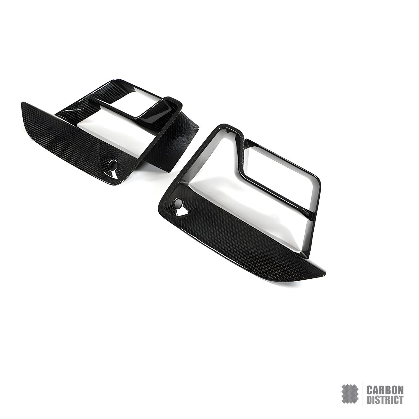 BMW M5 (F90) dry carbon fibre fog lamp cover fins