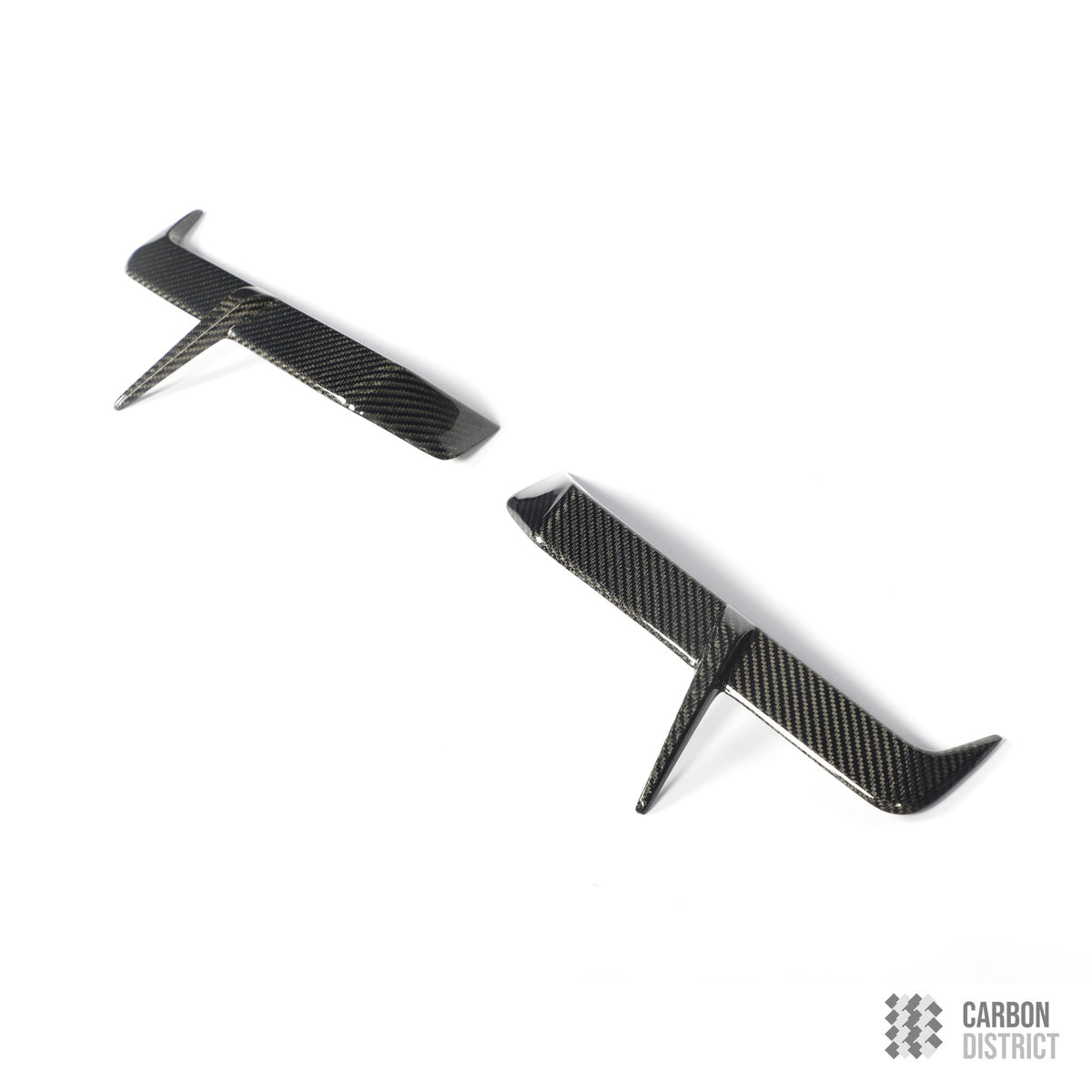 BMW M5 (G90/G99) carbon fibre rear canards — view 5