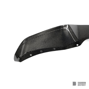 BMW X5 (G05 Facelift) carbon fibre front lip — UV-stable gloss finish detail