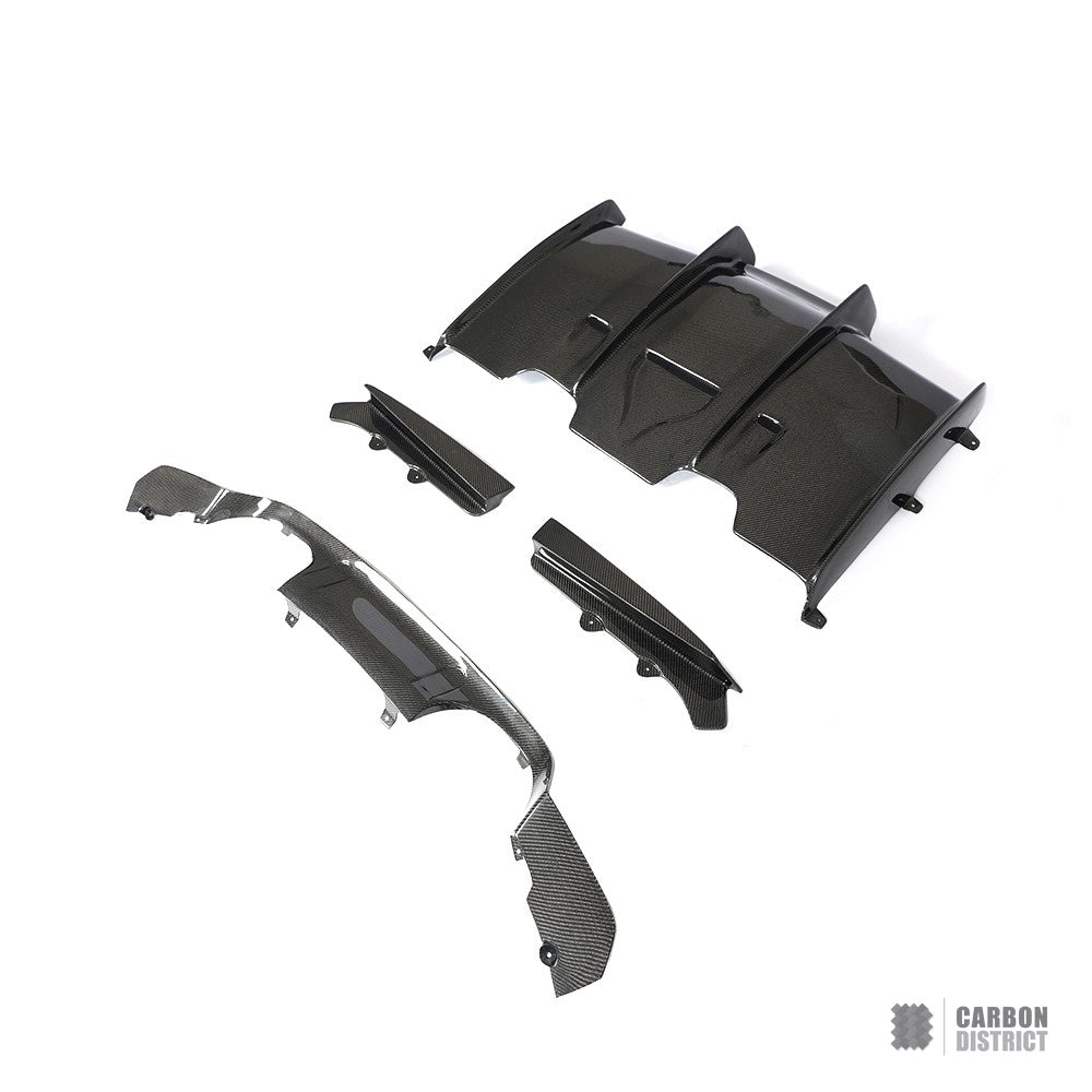 BMW M3/M4 (F80/F82/F83) carbon fibre rear diffuser (V4) — view 4