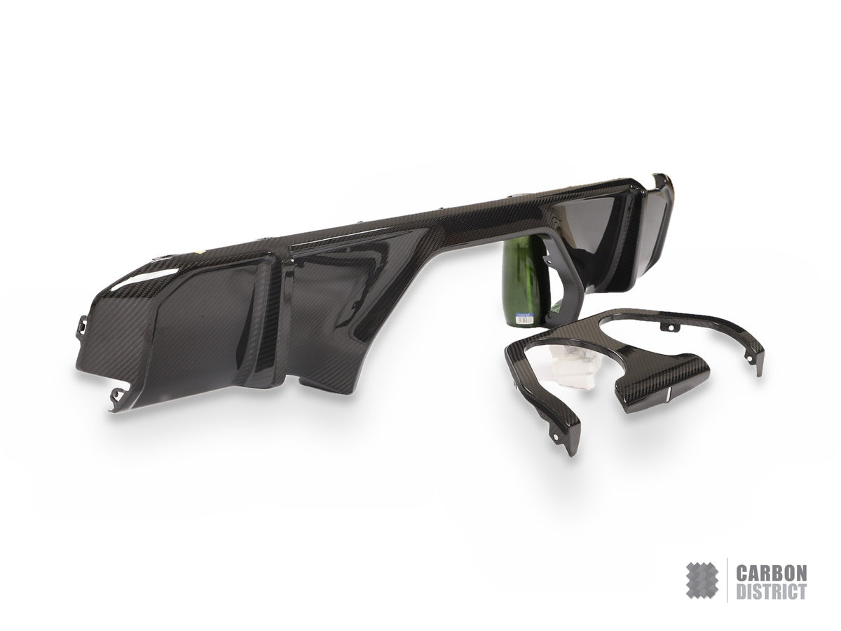 BMW M3/M4 (G81/G82/G83) dry carbon fibre rear diffuser — fits 2021+