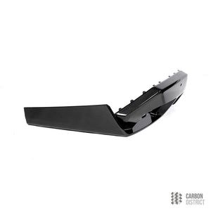 BMW M5 (G90) dry carbon fibre bumper corners — view 4