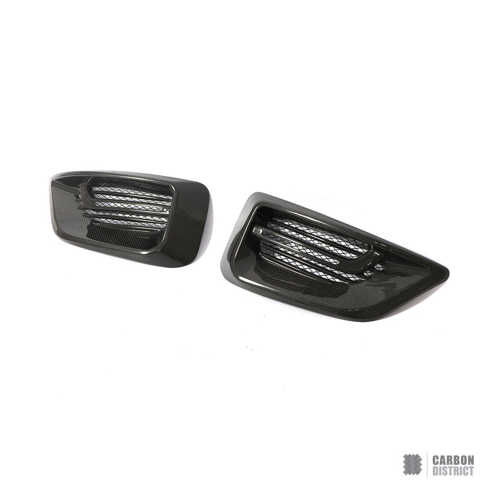Mercedes V-Class (W447) dry carbon fibre trim — UV-stable gloss finish