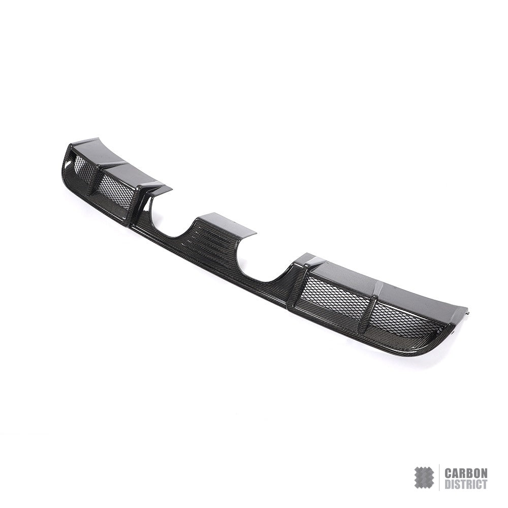 Porsche 911 Carrera 4 GTS (991.2) carbon fibre rear diffuser — UV-stable gloss finish