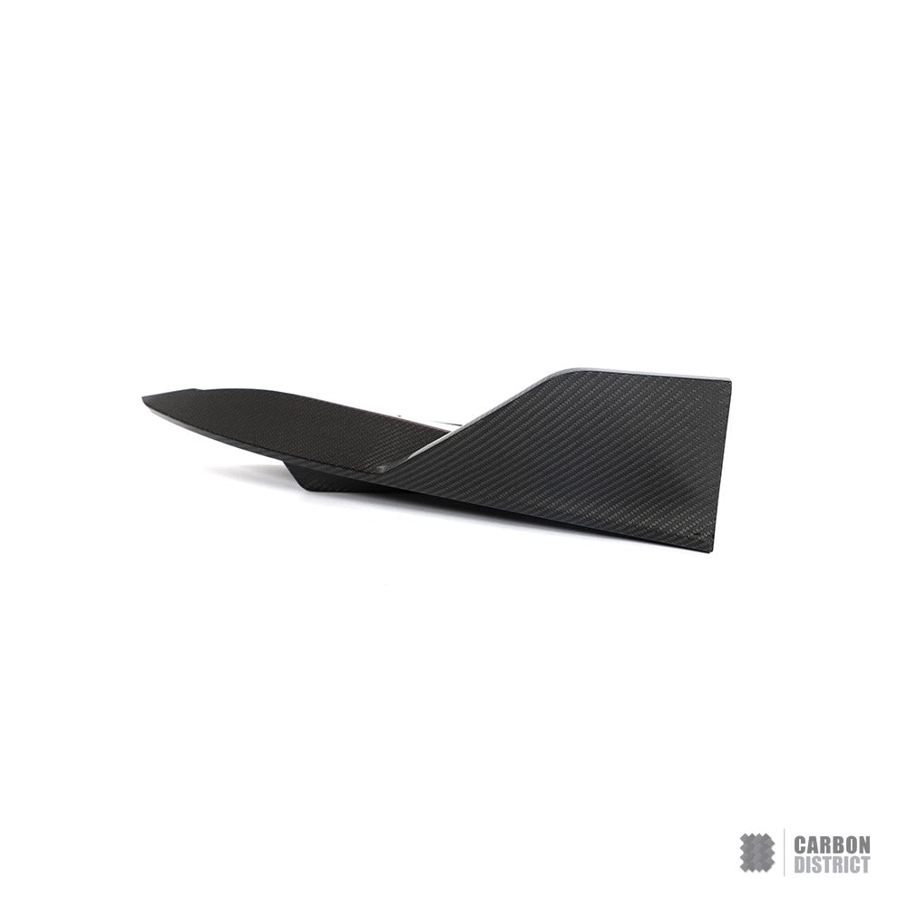 Tesla Model S Plaid carbon fibre bumper corners — UV-stable gloss finish