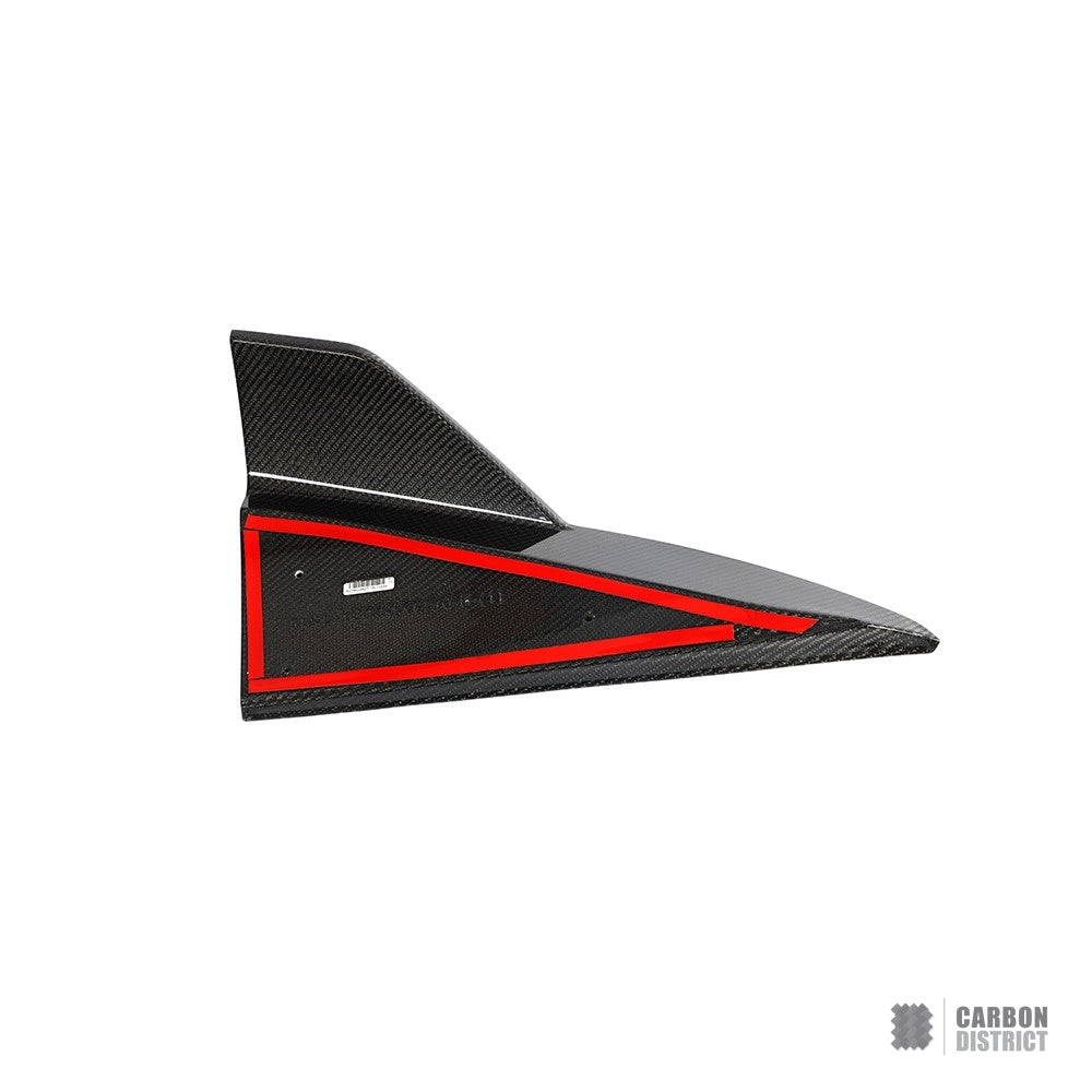 Tesla Model S Plaid carbon fibre bumper corners — view 5