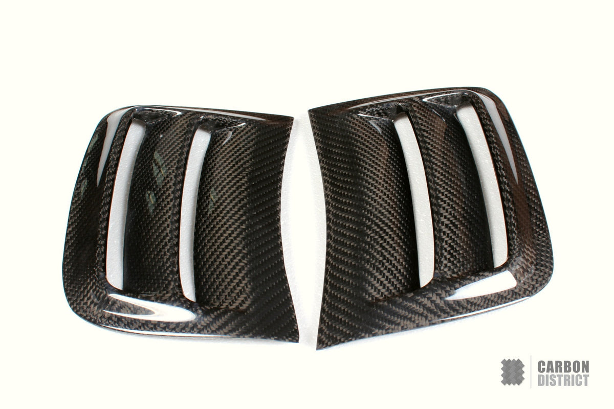 Mercedes C63 (W204) carbon fibre front bumper inserts